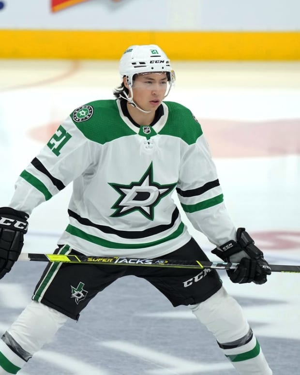 Oct 20, 2022; Toronto, Ontario, CAN; Dallas Stars left wing Jason Robertson (21) skates during the warmup before a game against the Toronto Maple Leafs at Scotiabank Arena. Mandatory Credit: Nick Turchiaro-USA TODAY Sports